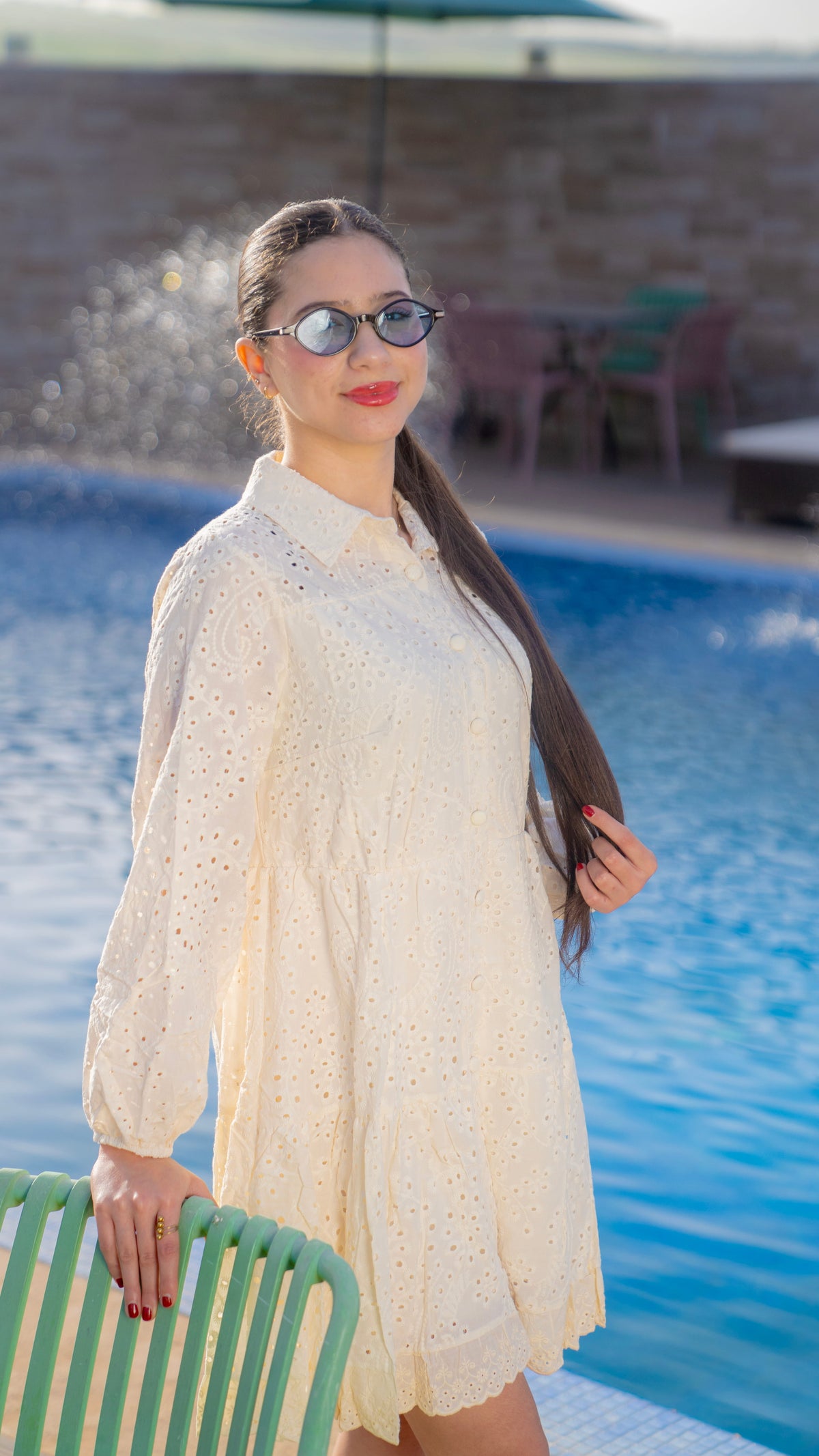 Robe Courte Blanche en Broderie Anglaise Chic