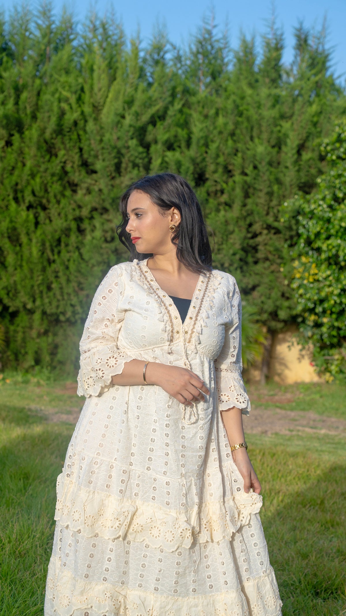 Robe Longue Bohème Blanche en Broderie Anglaise